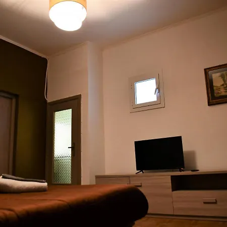 Velletri-casetta Nel Borghetto- Aria Condizionata In Camera-wifi Velletri