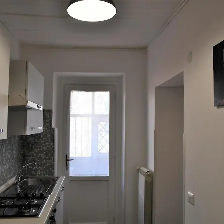 Velletri-casetta Nel Borghetto- Aria Condizionata In Camera-wifi Apartment *