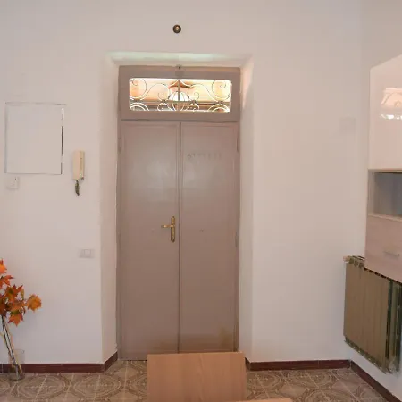 Velletri-casetta Nel Borghetto- Aria Condizionata In Camera-wifi Apartment *